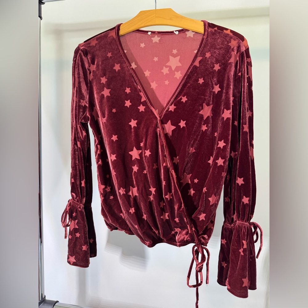 Star Patterned Velvet Wrap Top